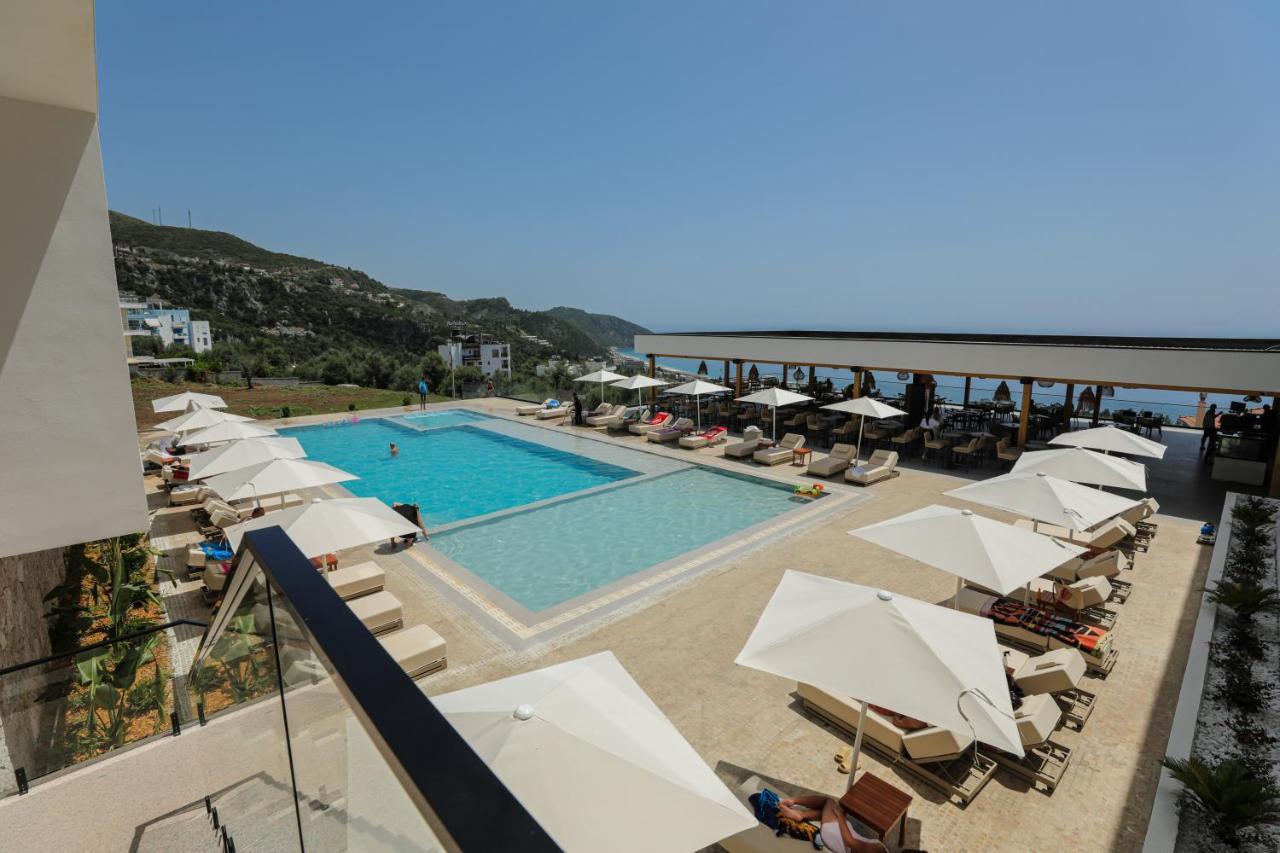 Black Diamond Hotel Dhërmi Екстериор снимка