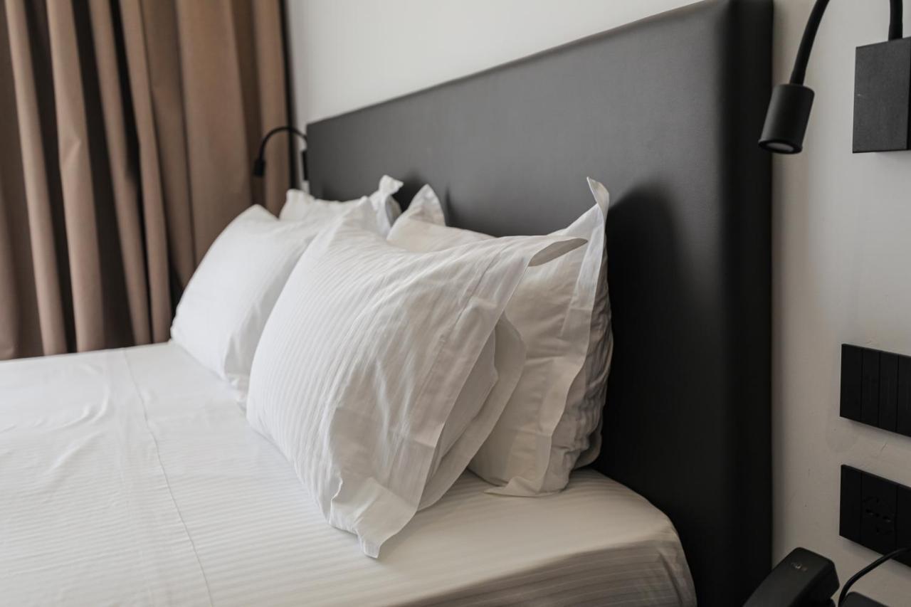 Black Diamond Hotel Dhërmi Екстериор снимка