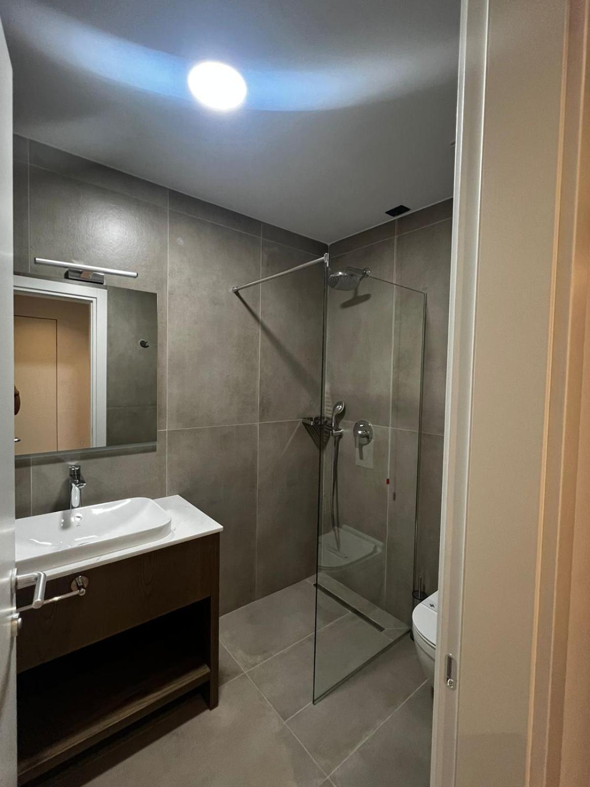 Black Diamond Hotel Dhërmi Екстериор снимка